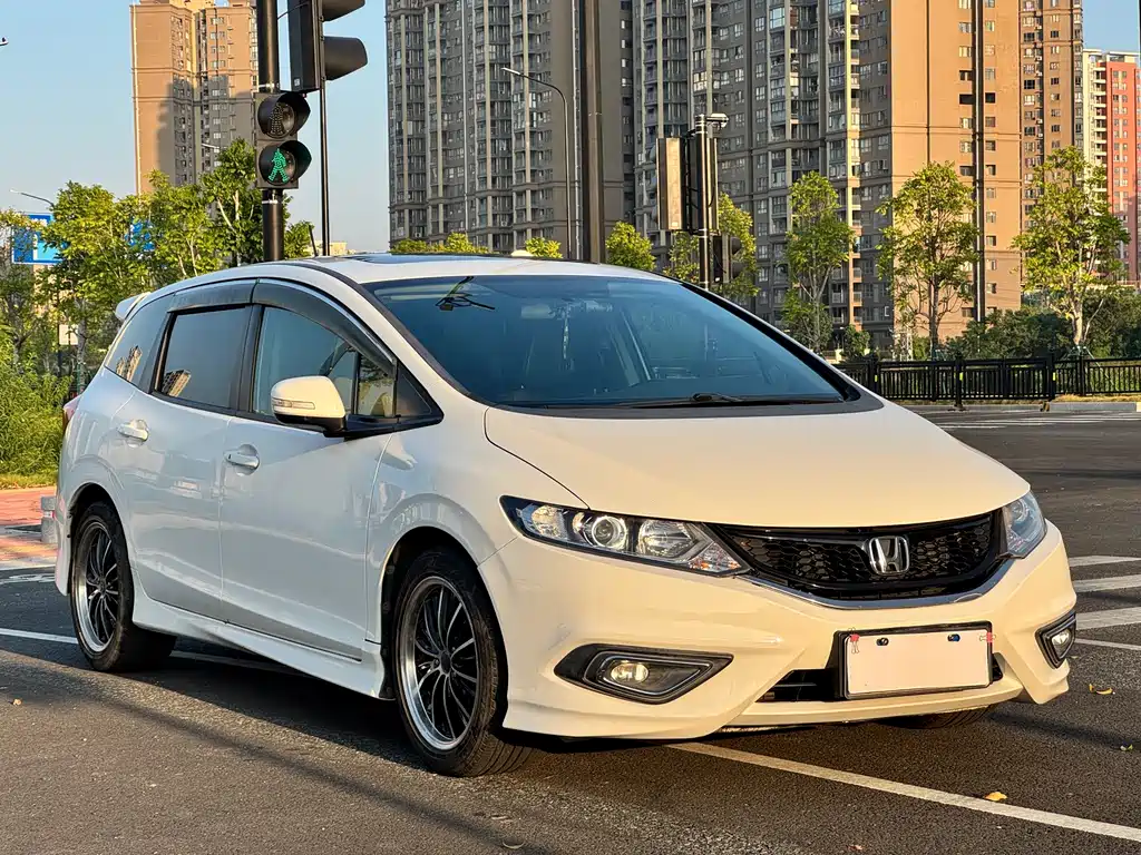 Honda Jade