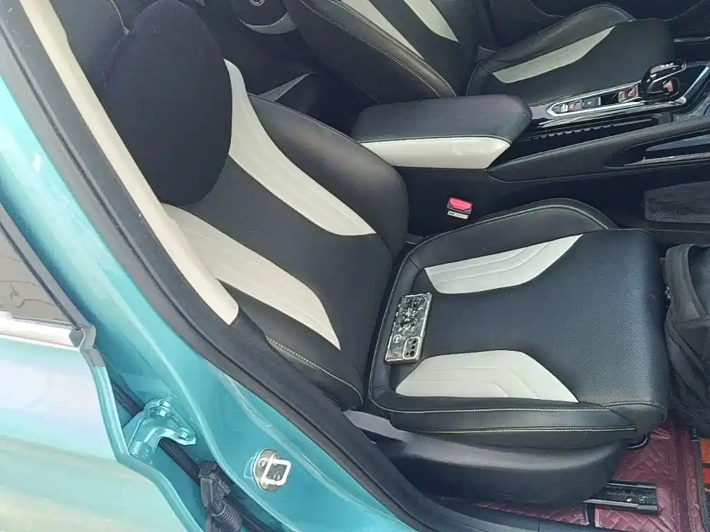 Geely Binyue — миниатюра 25