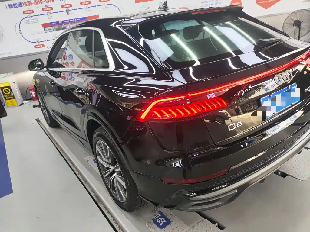 Audi Q8 — миниатюра 5