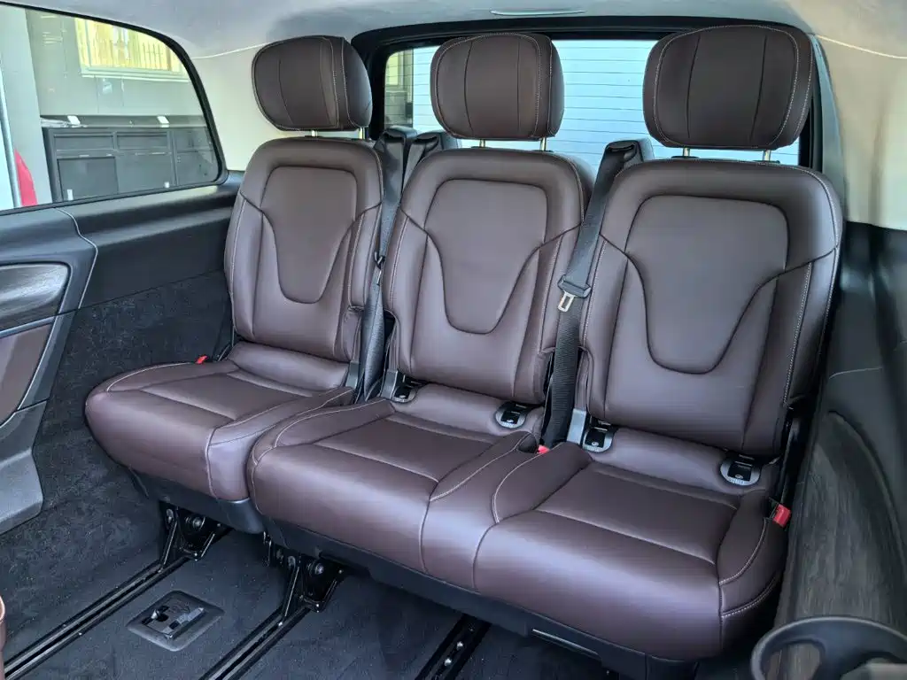 Mercedes-Benz V-Class — миниатюра 10