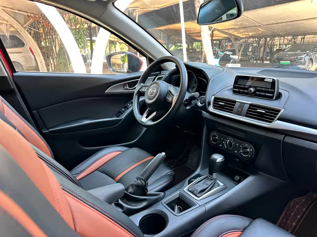 Mazda 3 Axela — миниатюра 18