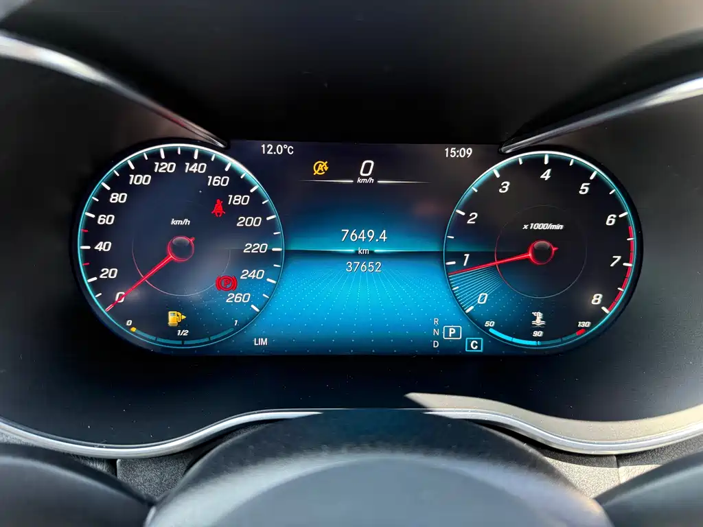 MERCEDES-BENZ C CLASS