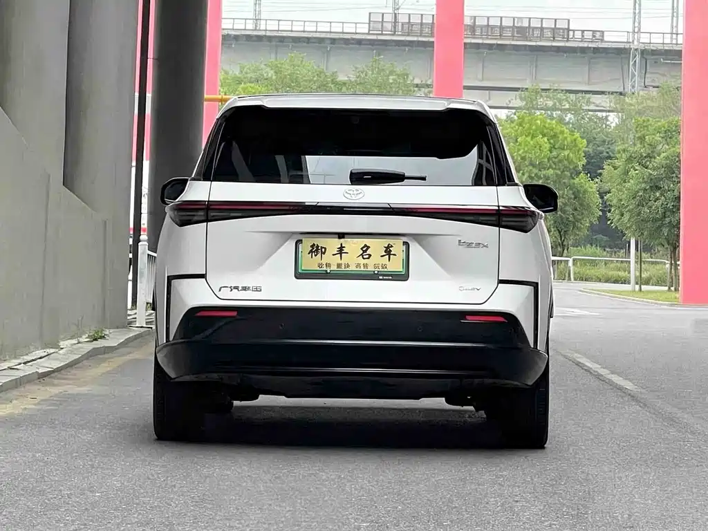 Toyota bZ3X — миниатюра 4