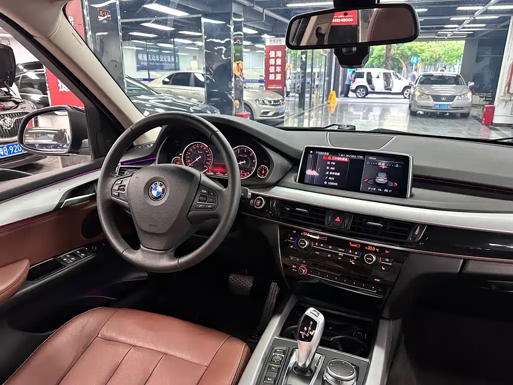 BMW X5 (Import) — миниатюра 18