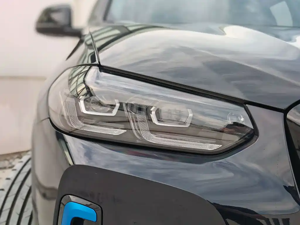 BMW iX3 — миниатюра 9