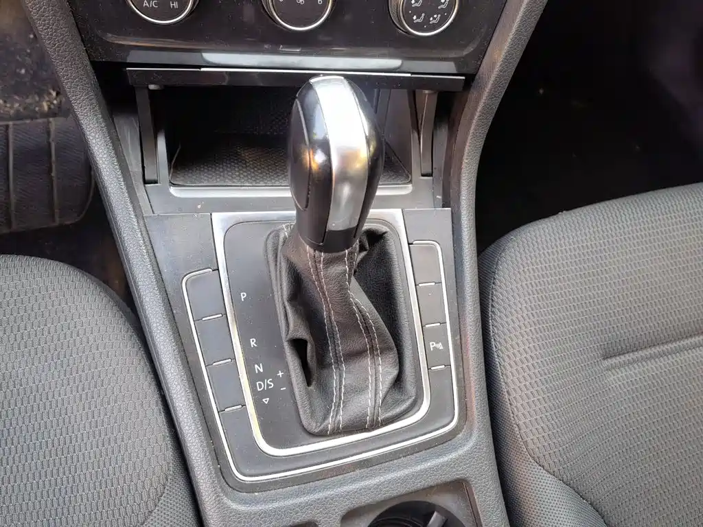 Volkswagen Golf — миниатюра 11