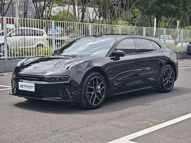 Zeekr 001