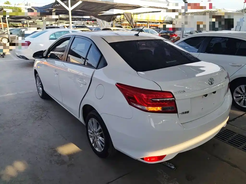 Toyota Vios — миниатюра 5
