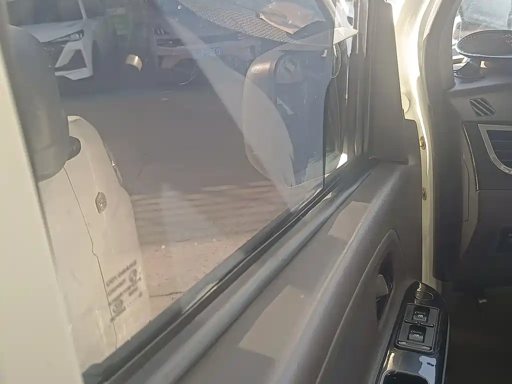 DONGFENG YUFENG EM26