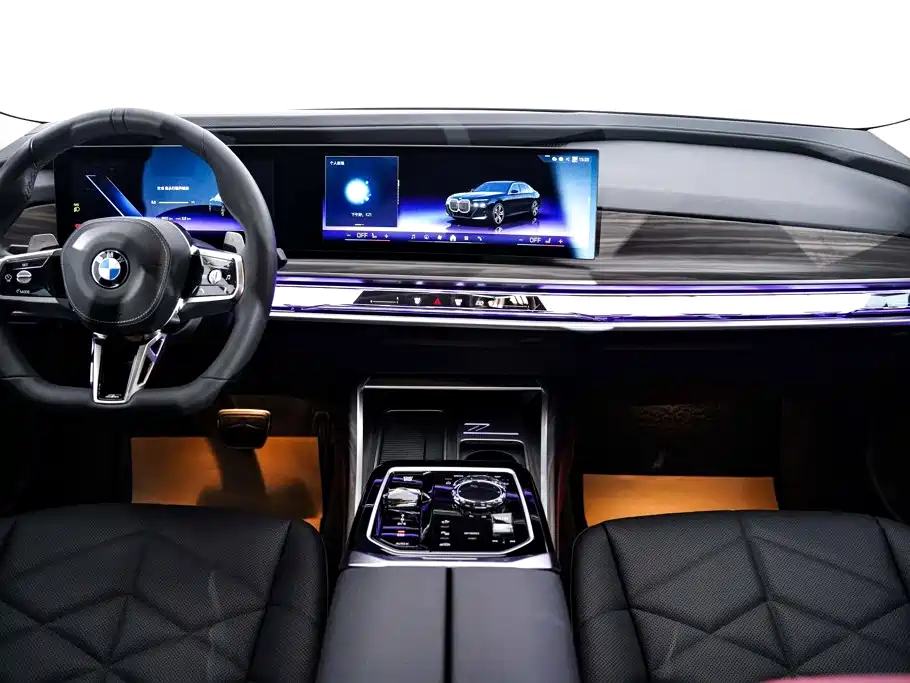 BMW 7 Series — миниатюра 14