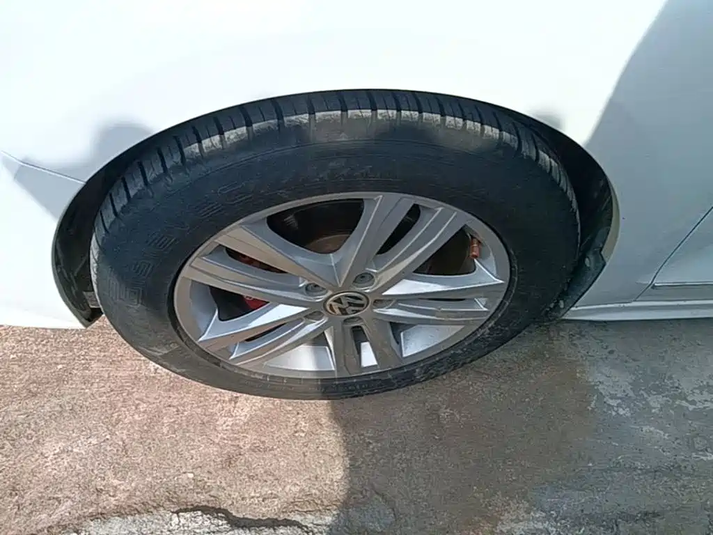 Volkswagen Sagitar — миниатюра 23