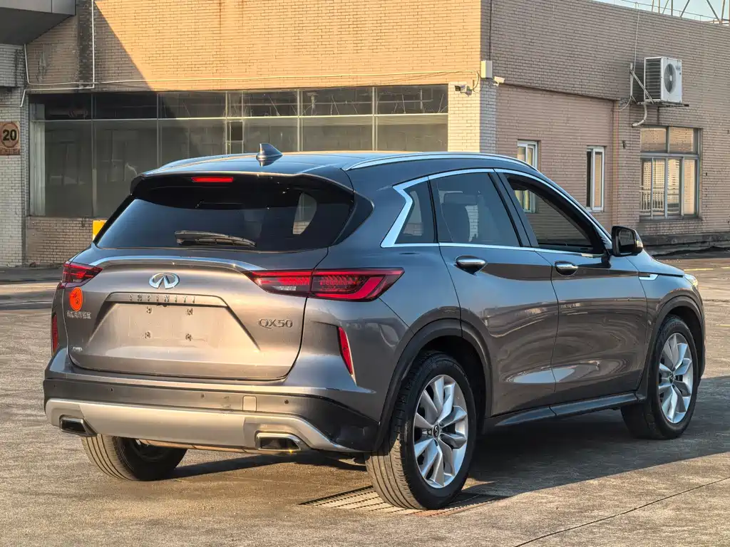 INFINITI QX50