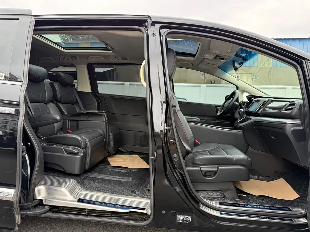 Honda Elysion — миниатюра 10