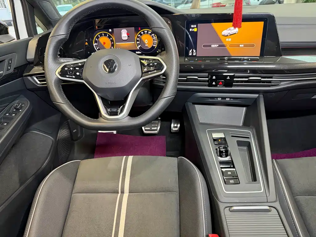 Volkswagen Golf — миниатюра 18