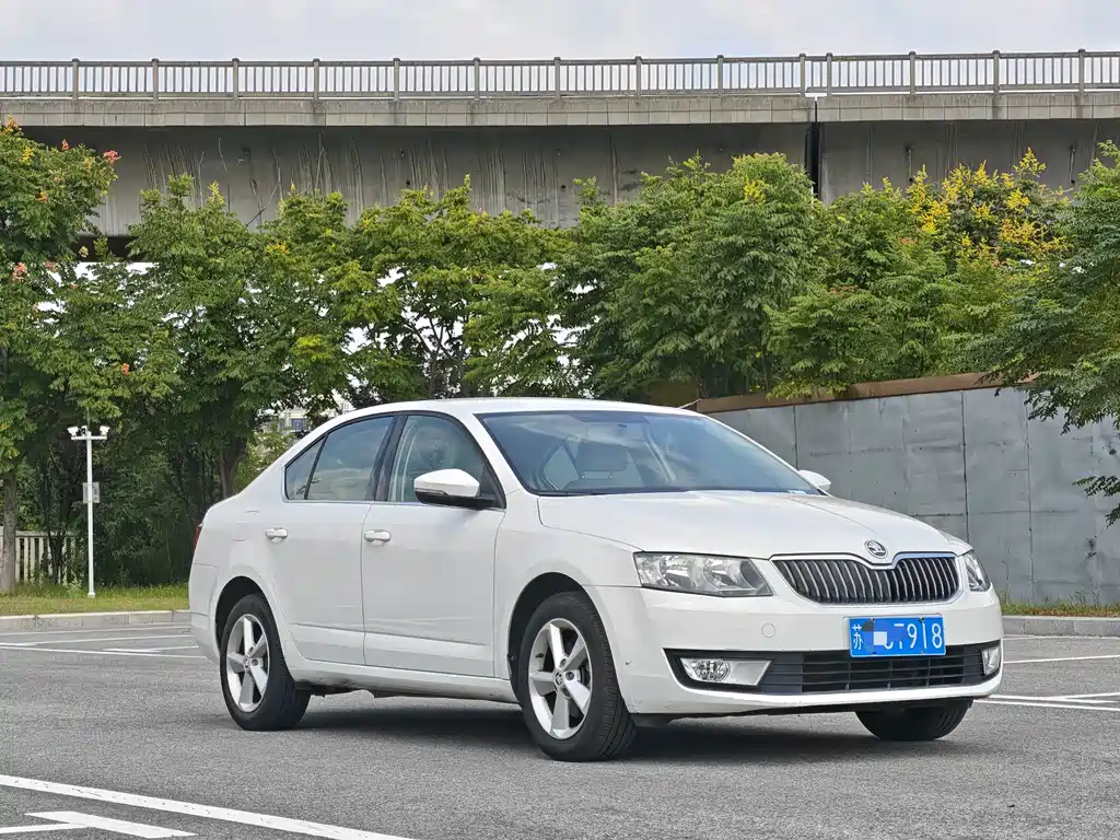 Skoda Octavia — миниатюра 3