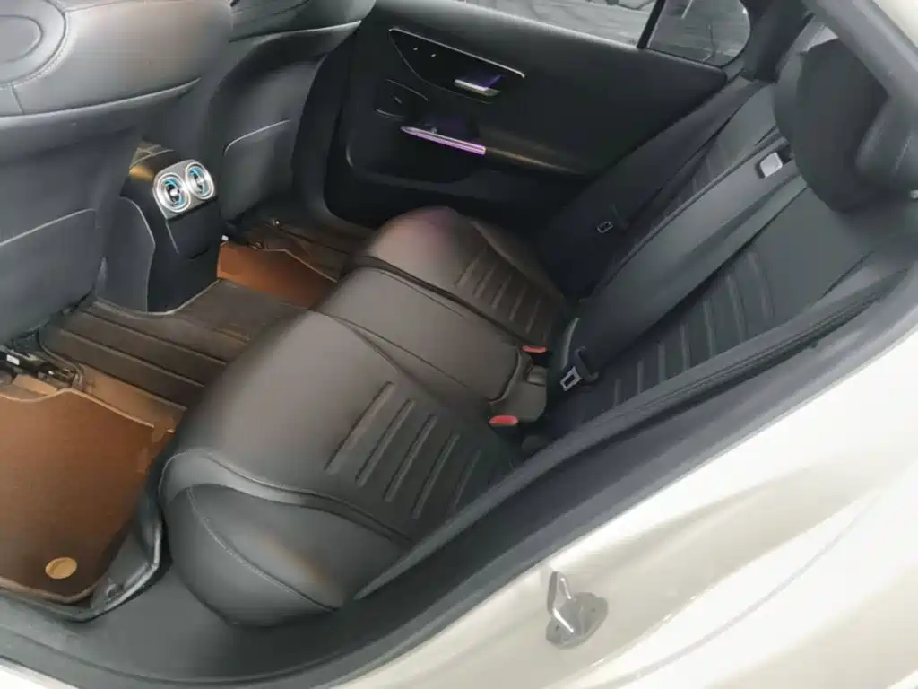 Mercedes-Benz C-Class — миниатюра 17