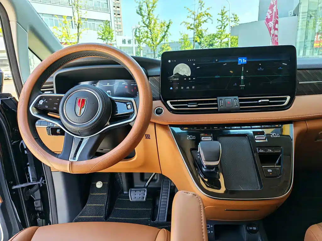 Hongqi Hongqi HQ9 PHEV — миниатюра 5