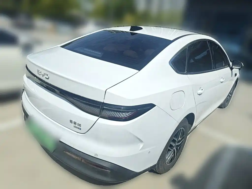 BYD Seal 05 DM-i — миниатюра 10