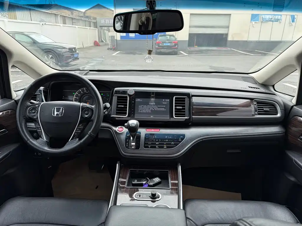 Honda Elysion — миниатюра 5