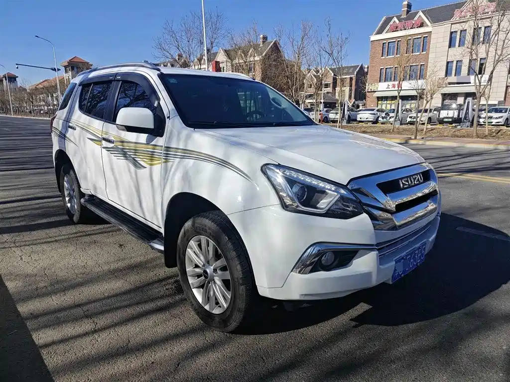 ISUZU MU X SHEPHERD RANGER