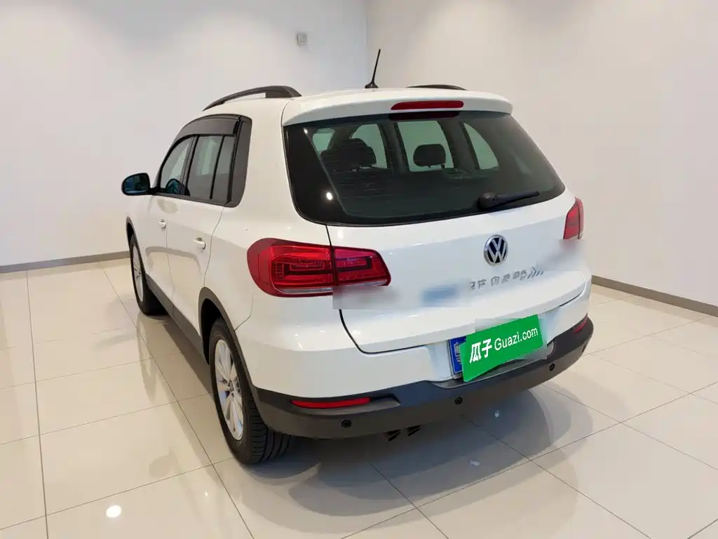 Volkswagen Tiguan — миниатюра 4