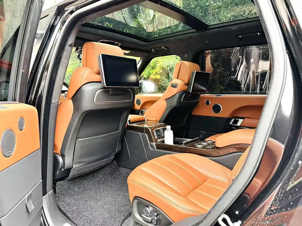 Land Rover Range Rover — миниатюра 4