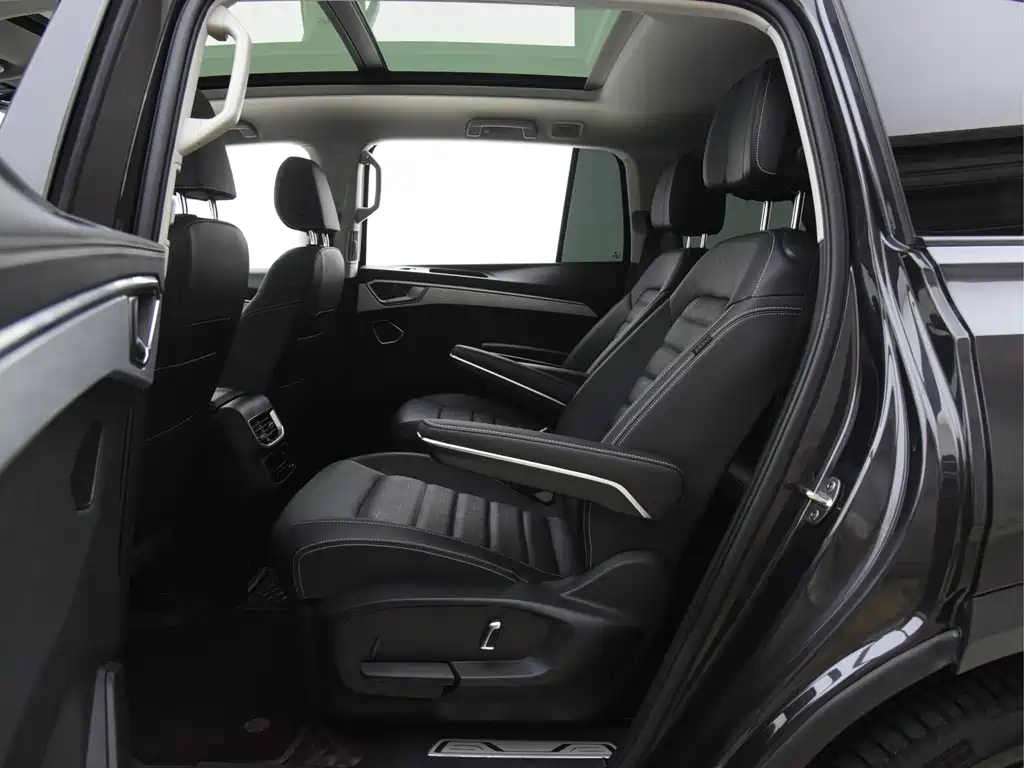 Volkswagen Talagon — миниатюра 9