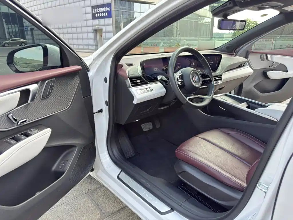 Buick LaCrosse — миниатюра 22