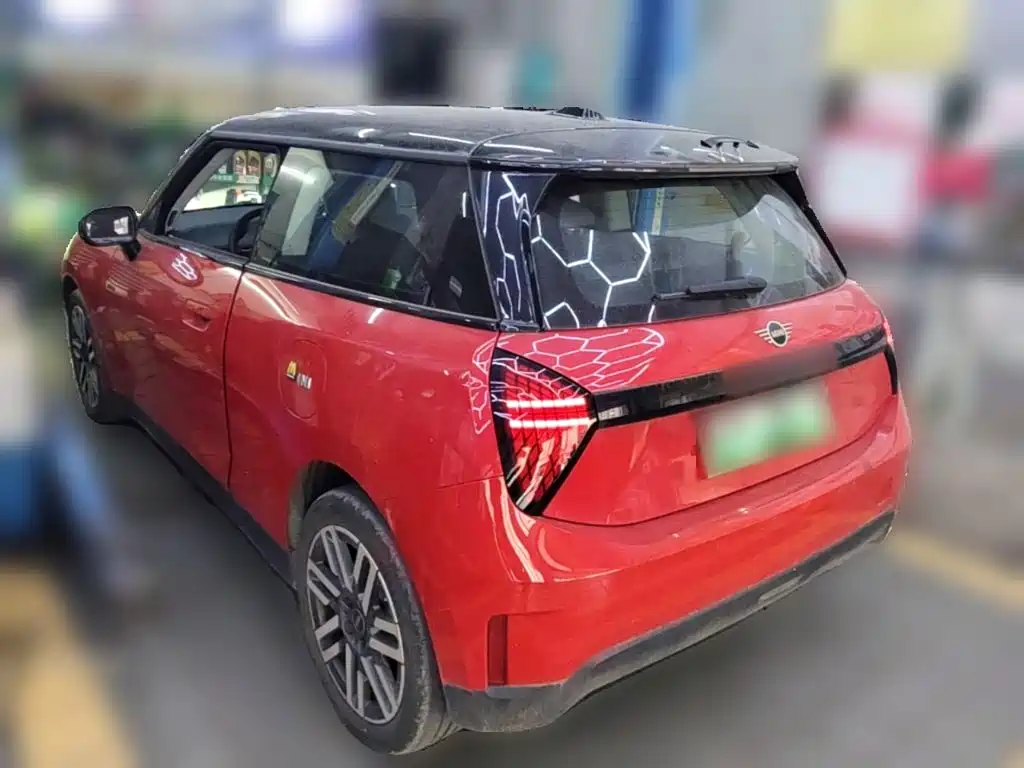 MINI MINI COOPER EV — миниатюра 7