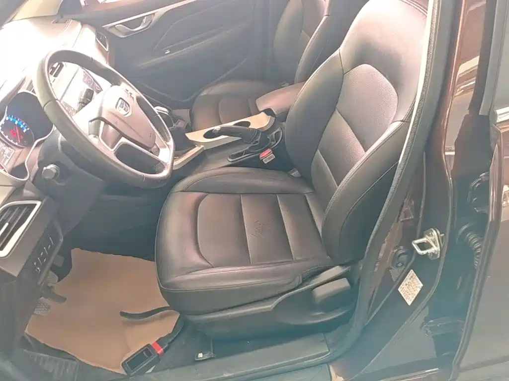 Geely Vision — миниатюра 15