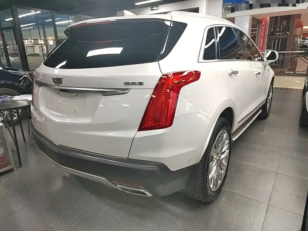 Cadillac XT5 — миниатюра 7