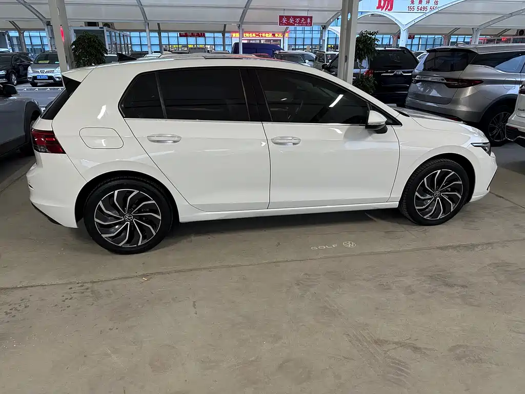 Volkswagen Golf — миниатюра 8