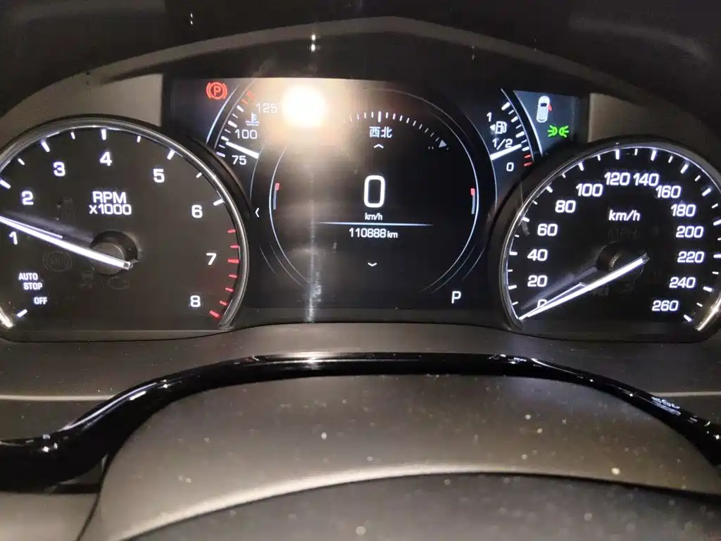 Cadillac XT5 — миниатюра 8