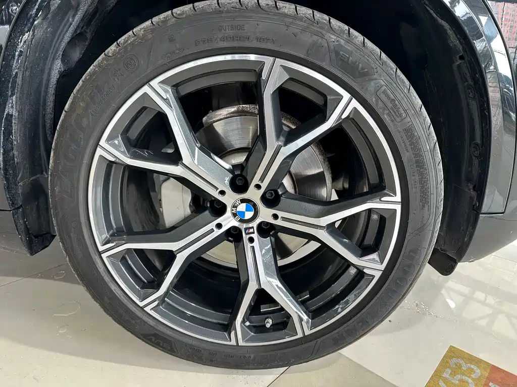BMW X5 2023 xDrive 30Li Premium M Sport