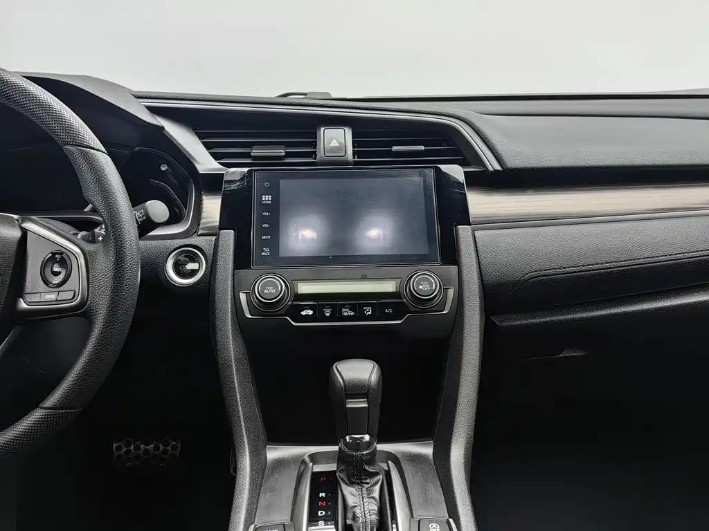 Honda Civic — миниатюра 12