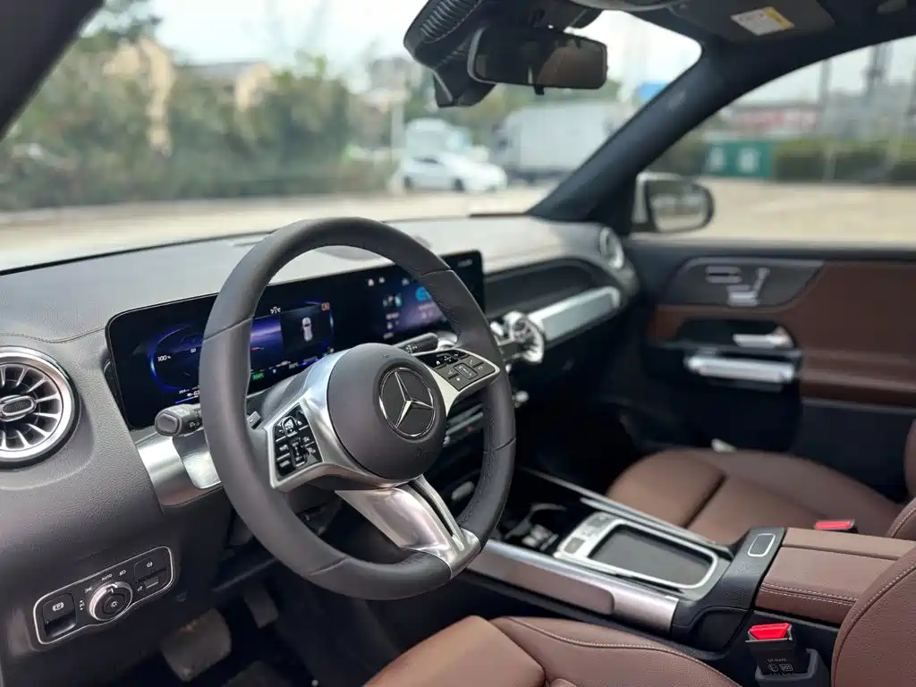 Mercedes-Benz EQB — миниатюра 14