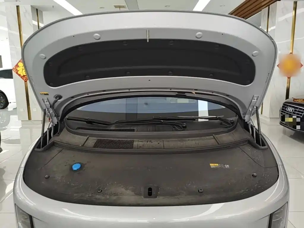 Li Auto Li i8 — миниатюра 20