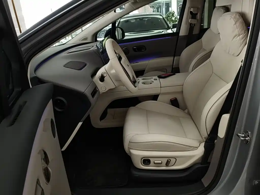 Li Auto Li i8 — миниатюра 15
