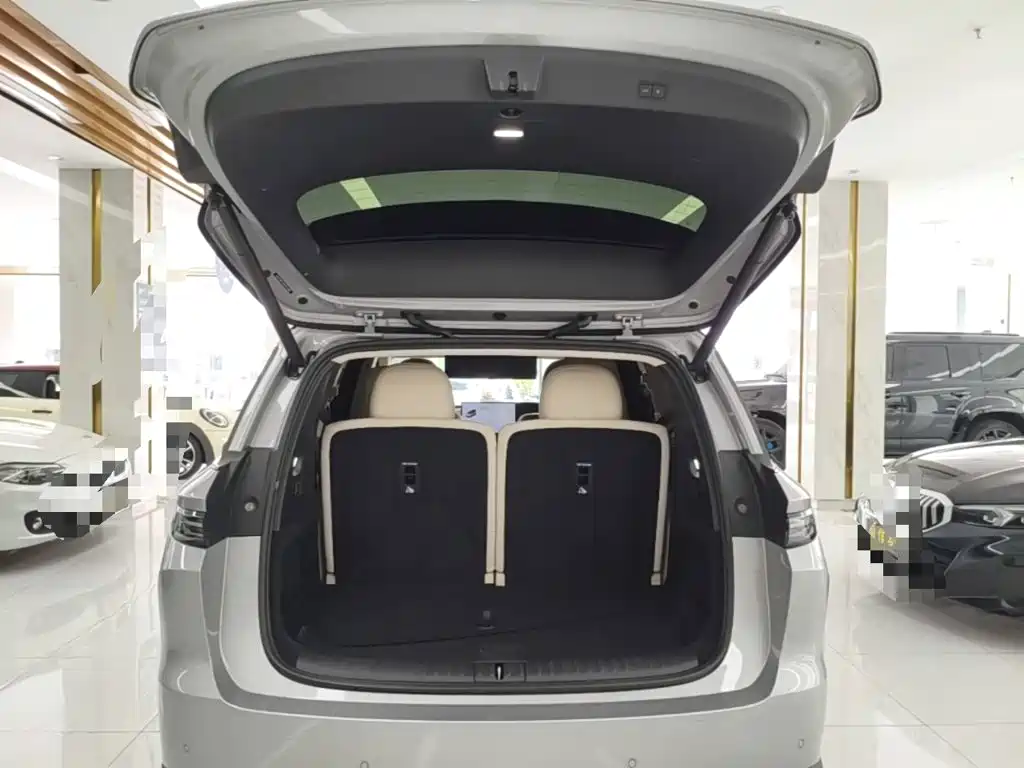 Li Auto Li i8 — миниатюра 19