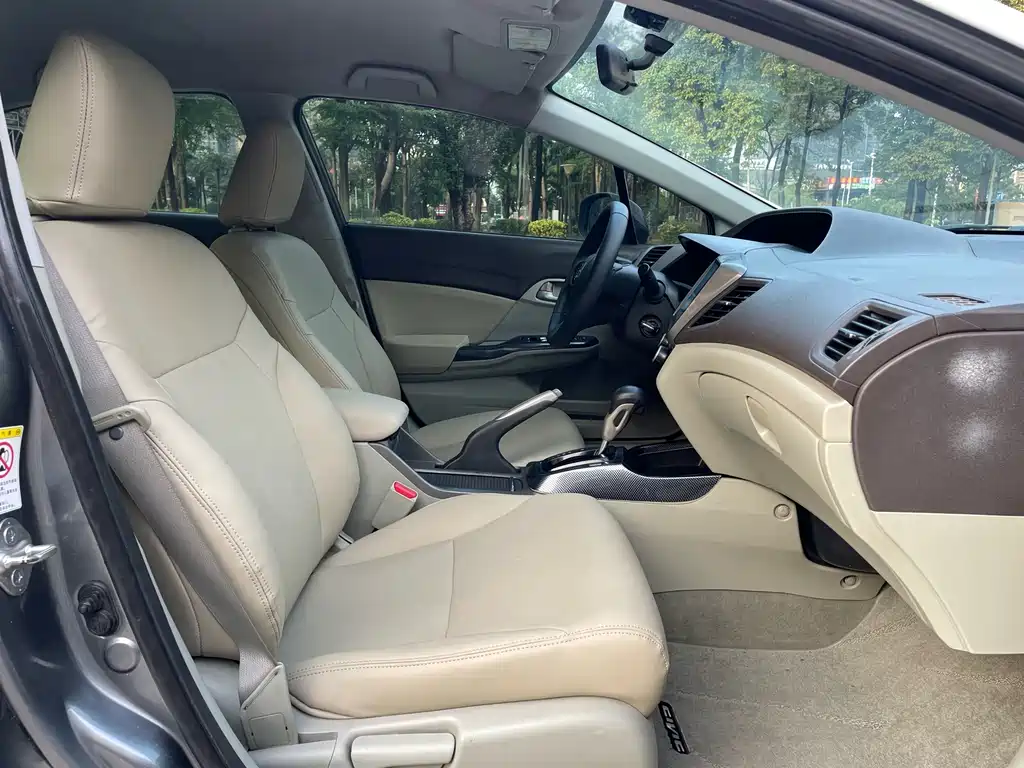 Honda Civic — миниатюра 10