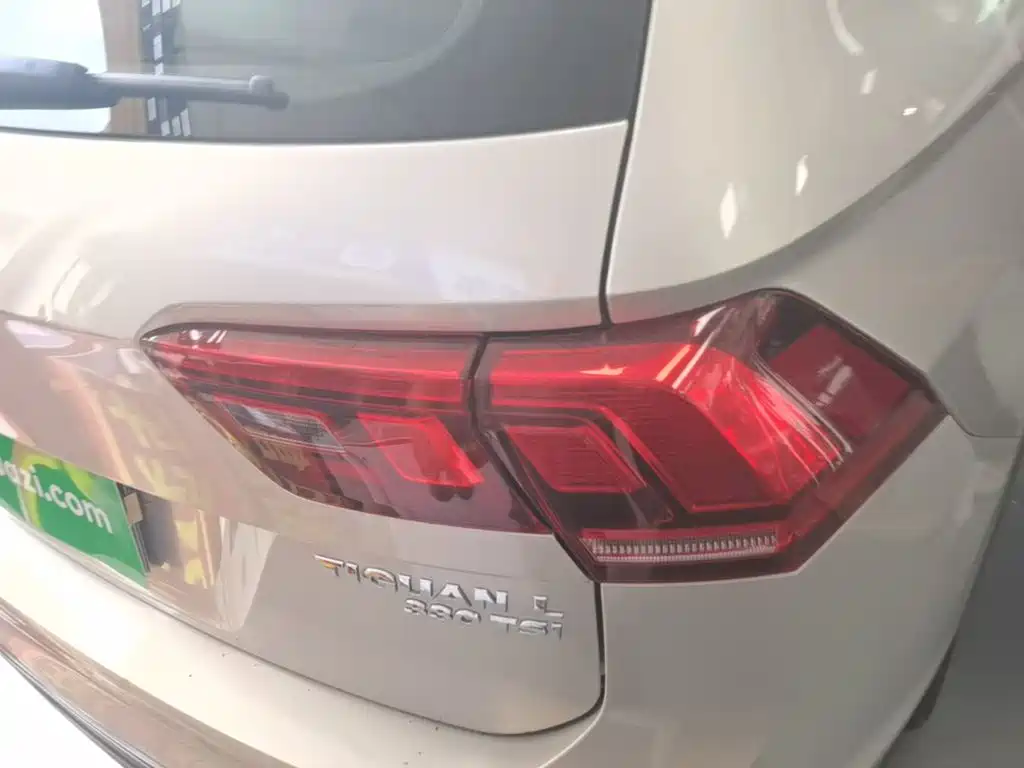 Volkswagen Tiguan L — миниатюра 8