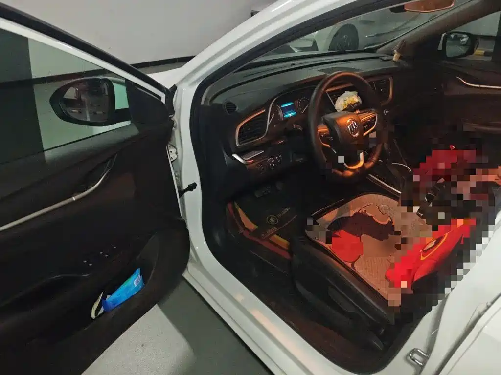 Buick Excelle — миниатюра 12