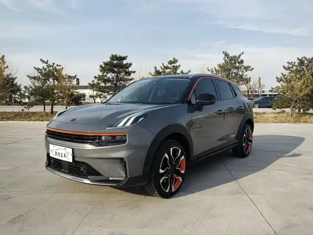 2022 Lynk & Co 06