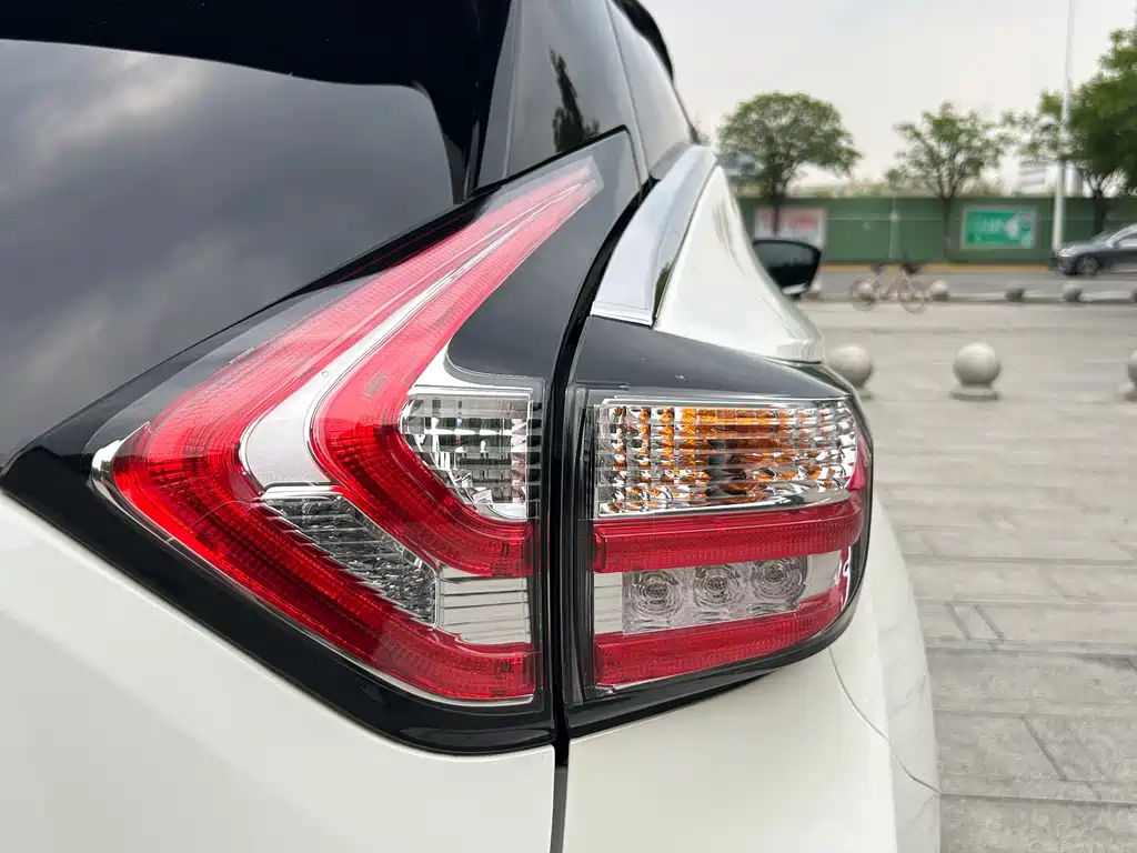 Nissan Murano — миниатюра 9