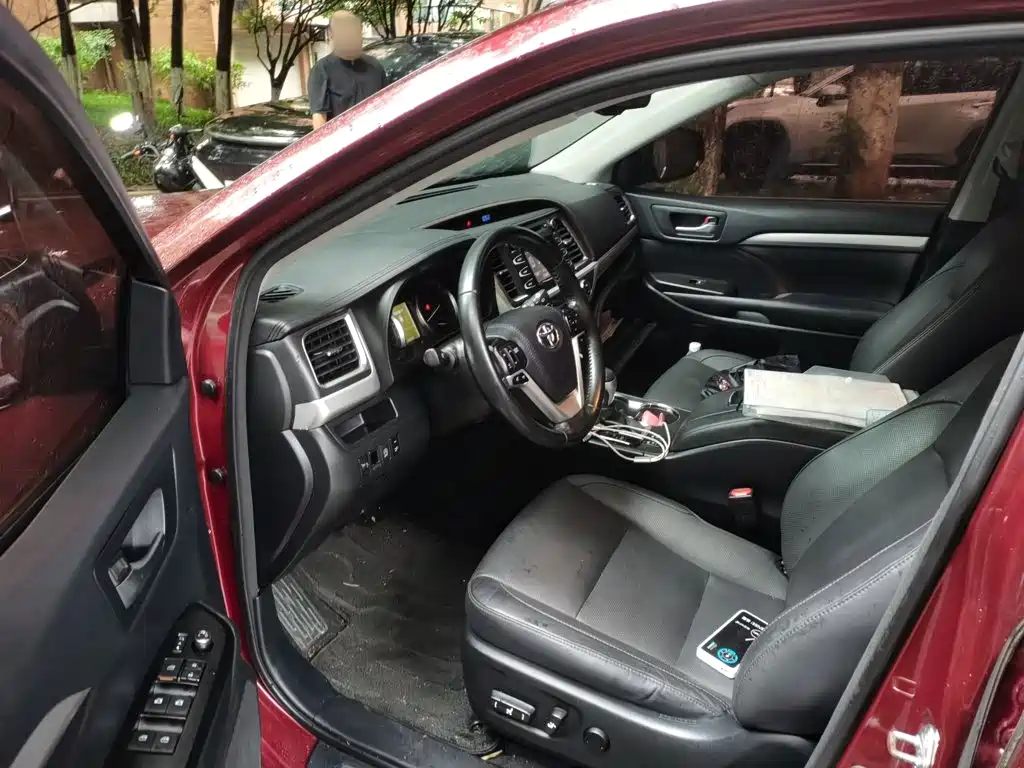 Toyota Highlander — миниатюра 17