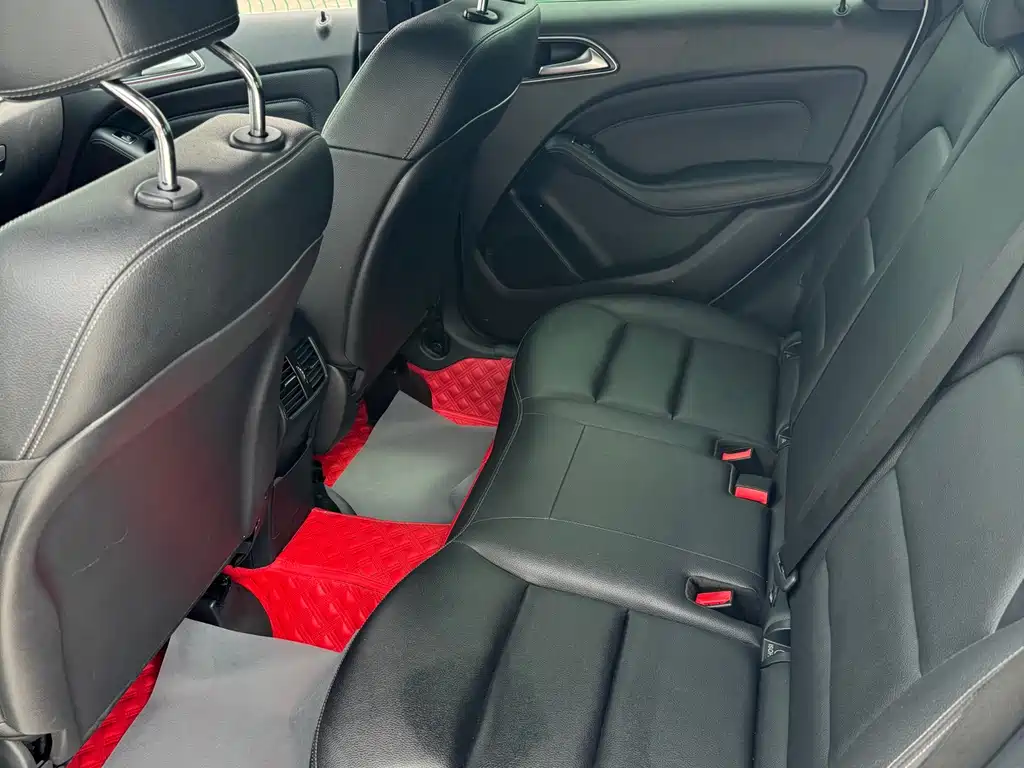 Mercedes-Benz B-Class — миниатюра 6