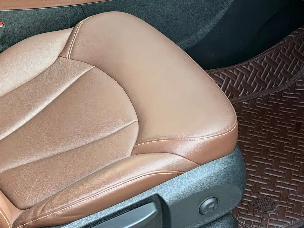 Buick Envision Plus — миниатюра 11