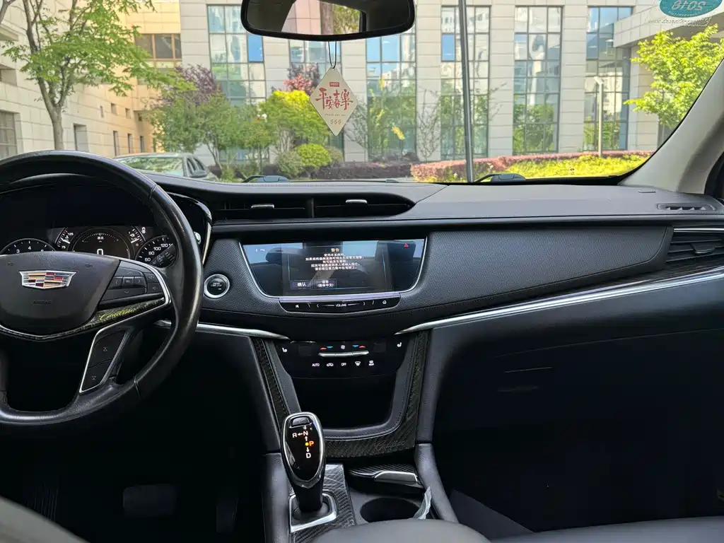 Cadillac XT5 — миниатюра 13