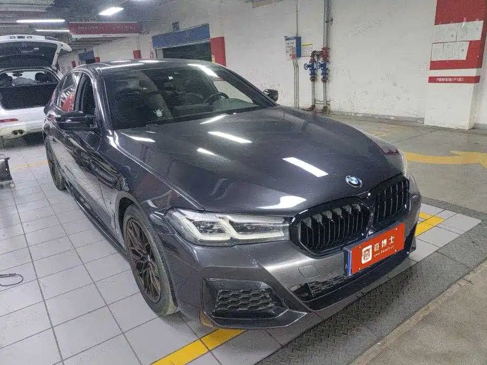 BMW 5 Series (Import) — миниатюра 8