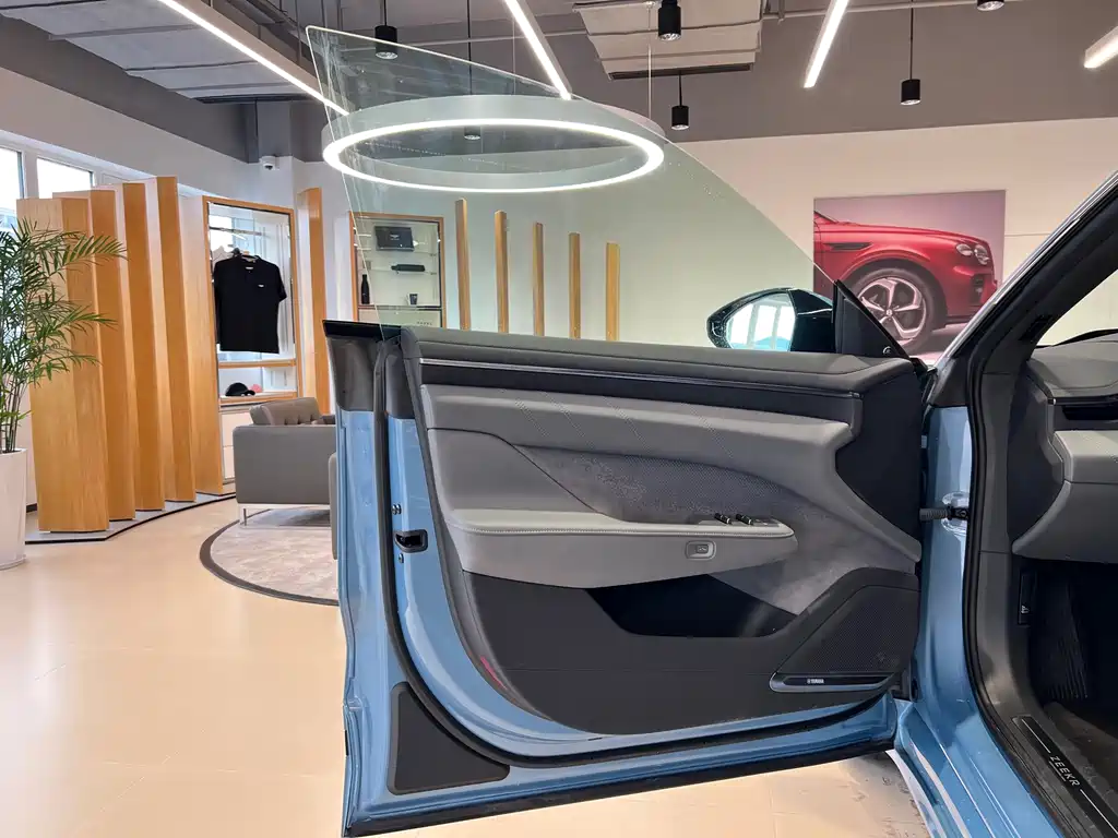 ZEEKR EXTREME KRYPTON 001